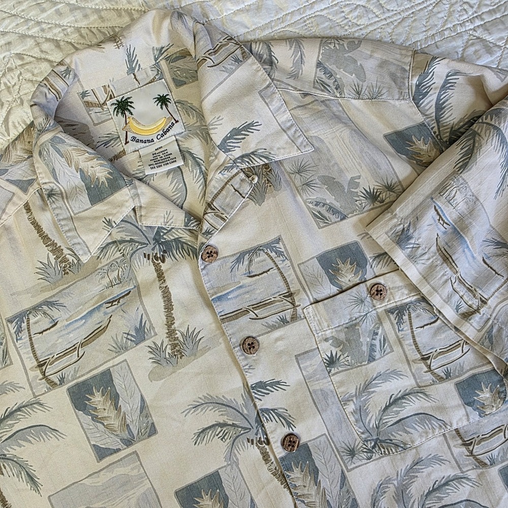 Banana Cabana Men's Medium 100% Silk Tropical Palm Tree Button Up Loop Shirt